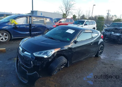 2012 Hyundai Veloster Base W/Gray z USA, uszkodzony, nr VIN KMHTC6AD7CU074338